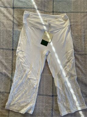 HALARA White Lace-Panel Cropped Leggings Pedal Pushers